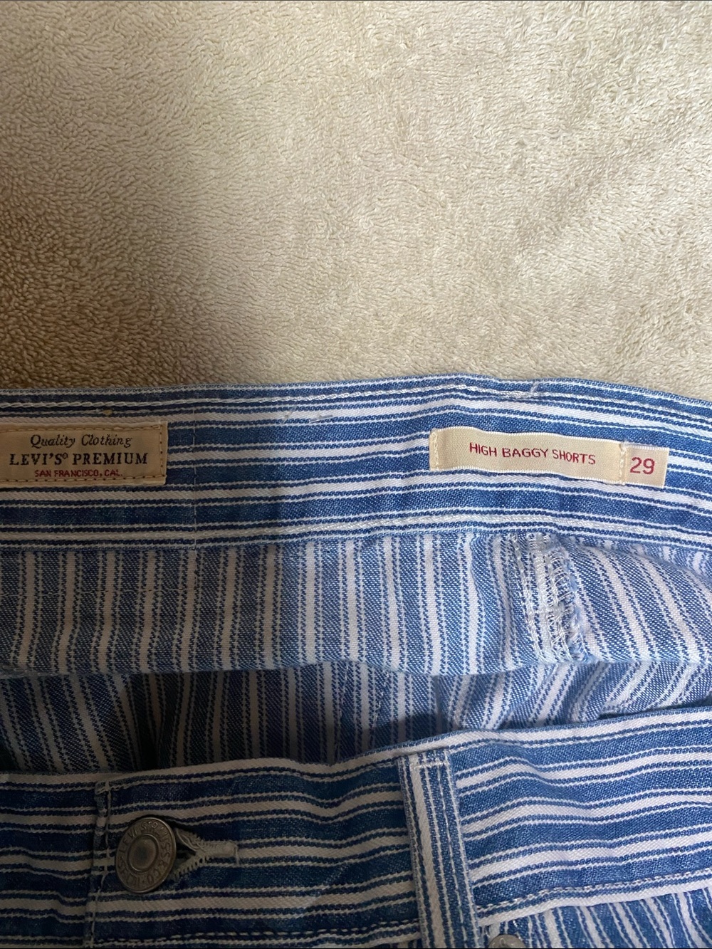 Levi's Blue and White Stripe High-Waist Women's Shorts - Picture 9 of 10